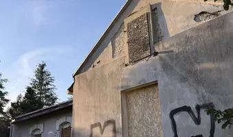 Opuszczony dom - zdjęcie 2/6