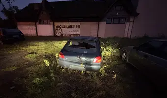 Opuszczony Ford Fiesta