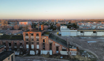 Opuszczone zakłady przetwórstwa ziemniaczanego w luboniu, luboń