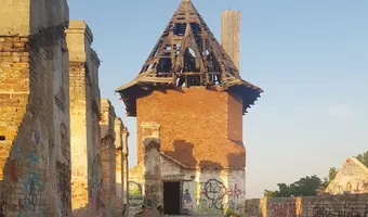 Pałac, budynek PKP, szkoła, Pruszków