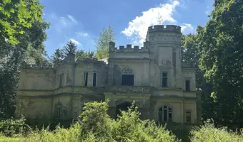 Pałac z okresu XIX i XXw.