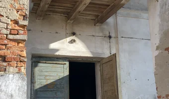 Spichlerz folwarku ożarowskich, brzóza