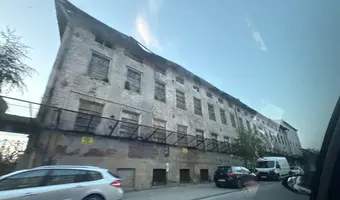 Opuszczony budynek / fabryka