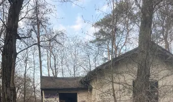 Opuszczone budynki - zdjęcie 2/4