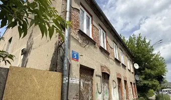 Opuszczona kamienica - zdjęcie 3/4