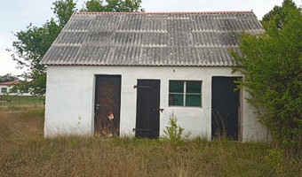 2 opuszczone domy