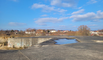 Niedokończony hotel , osłonino