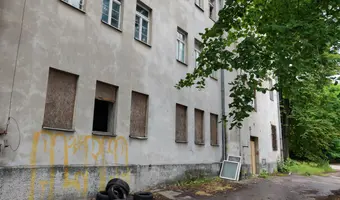 Opuszczona przychodnia wojskowa. - zdjęcie 3/101