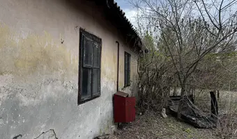 Opuszczony dom - zdjęcie 2/4