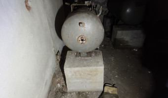 Opuszczony basen w nowym targu