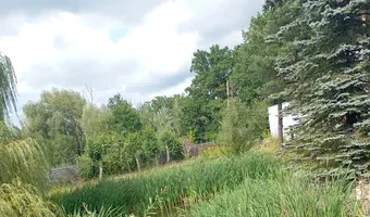 Opuszczona fabryka manekinów i rekwizytów reklamowych - zdjęcie 5/38