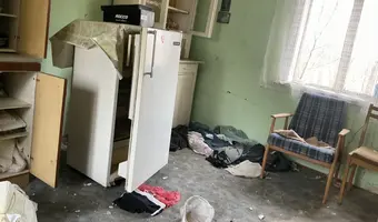 Opuszczony dom z wyposażeniem - zdjęcie 2/4