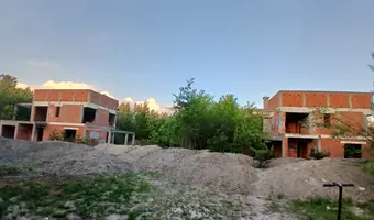 Niedokończone domy - zdjęcie 3/4