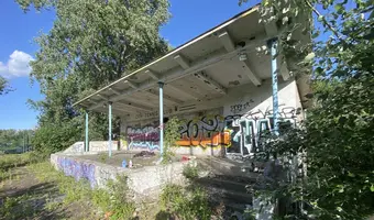 Opuszczony klub tenisowy