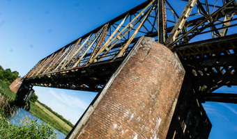 Opuszczony most kolejowy dawnej linii wronki - poznań, stobnica