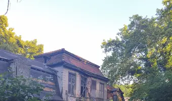 opuszczony dom