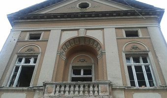 Neoklasycystyczny pałac rodziny von zimdarsen