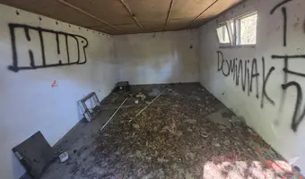 Domek z garażem
