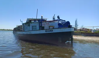 Opuszczona barka "Regina"