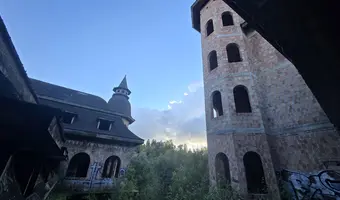 Zamek w Łapalicach, Łapalice