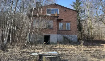 Opuszczony dom - zdjęcie 2/3