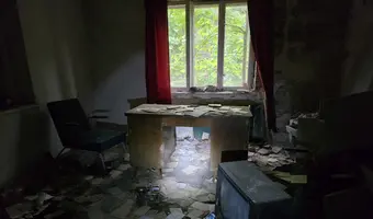Opuszczony dom grawernika, Choszczówka