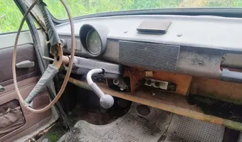 Porzucony trabant - photo 4/4
