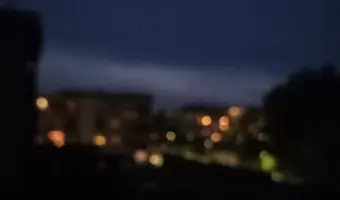 Opuszczona przychodnia wojskowa.