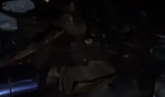 Dom obok warsztatu samochodowego