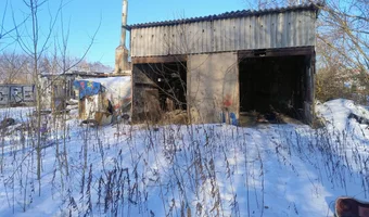 Opuszczony mechanik samochodowy