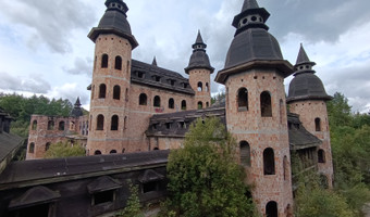 Zamek w Łapalicach, Łapalice