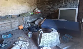 Opuszczone gospodarstwo - zdjęcie 4/4