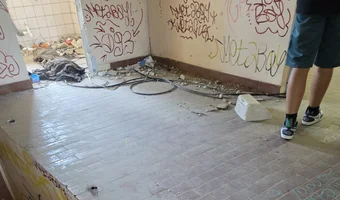 Opuszczone przedsiębiorstwo p r o d s a n