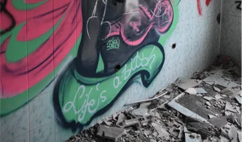 Opuszczony budynek biurowy zespołu fabrycznego ( sienkiewicza 163)