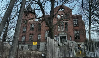 Pałac, budynek p k p, szkoła, pruszków