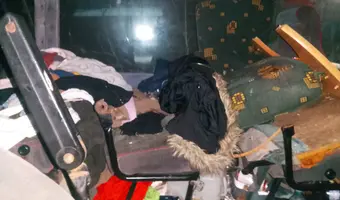 Stary porzucony bus - zdjęcie 5/8