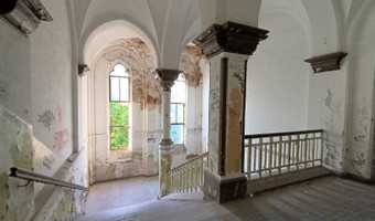 Neogotycki szpital z XIX wieku, Mokrzeszów,