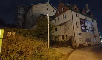 Opuszczony biurowiec przy starej fabryce, Wieliczka