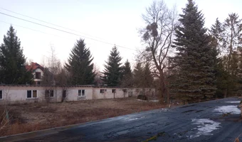 Opuszczony kompleks budynków