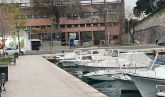 Opuszczone skrzydło hali sportowej Zadar