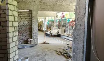 Opuszczony budynek Empiku