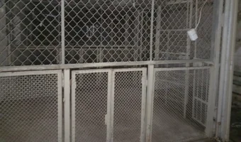 Opuszczony kompleks budynków