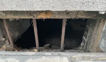 Opuszczona kamienica - zdjęcie 3/4