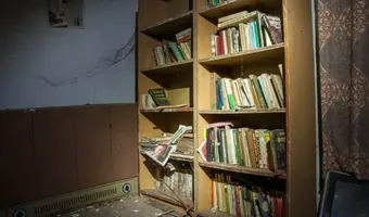 Dom księgarza - dużo rzeczy w środku - photo 2/21