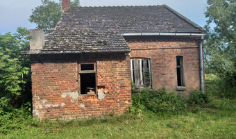 Opuszczony budynek mieszkalny, Piła /k. Ralewic,