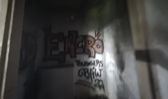 Ruiny górnej stacji wyciągu narciarskiego