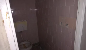 Opuszczony kompleks budynków