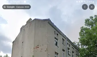 Kamienica przy parku(na terenie)