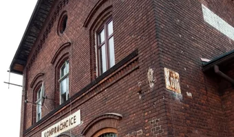 Opuszczony dworzec w komprachcicach