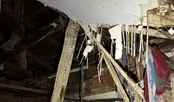 Opuszczony dom - zdjęcie 3/4